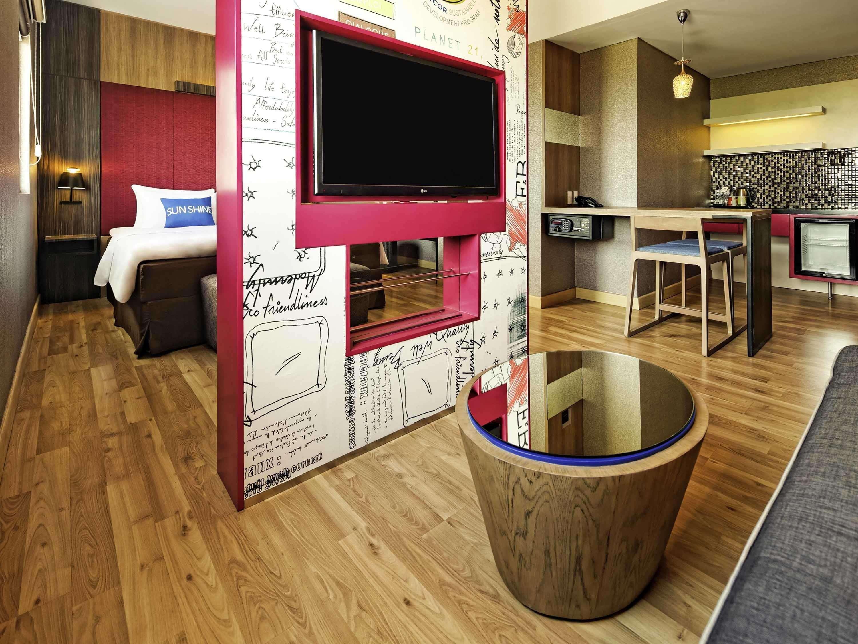 Hotel Ibis Padang Esterno foto