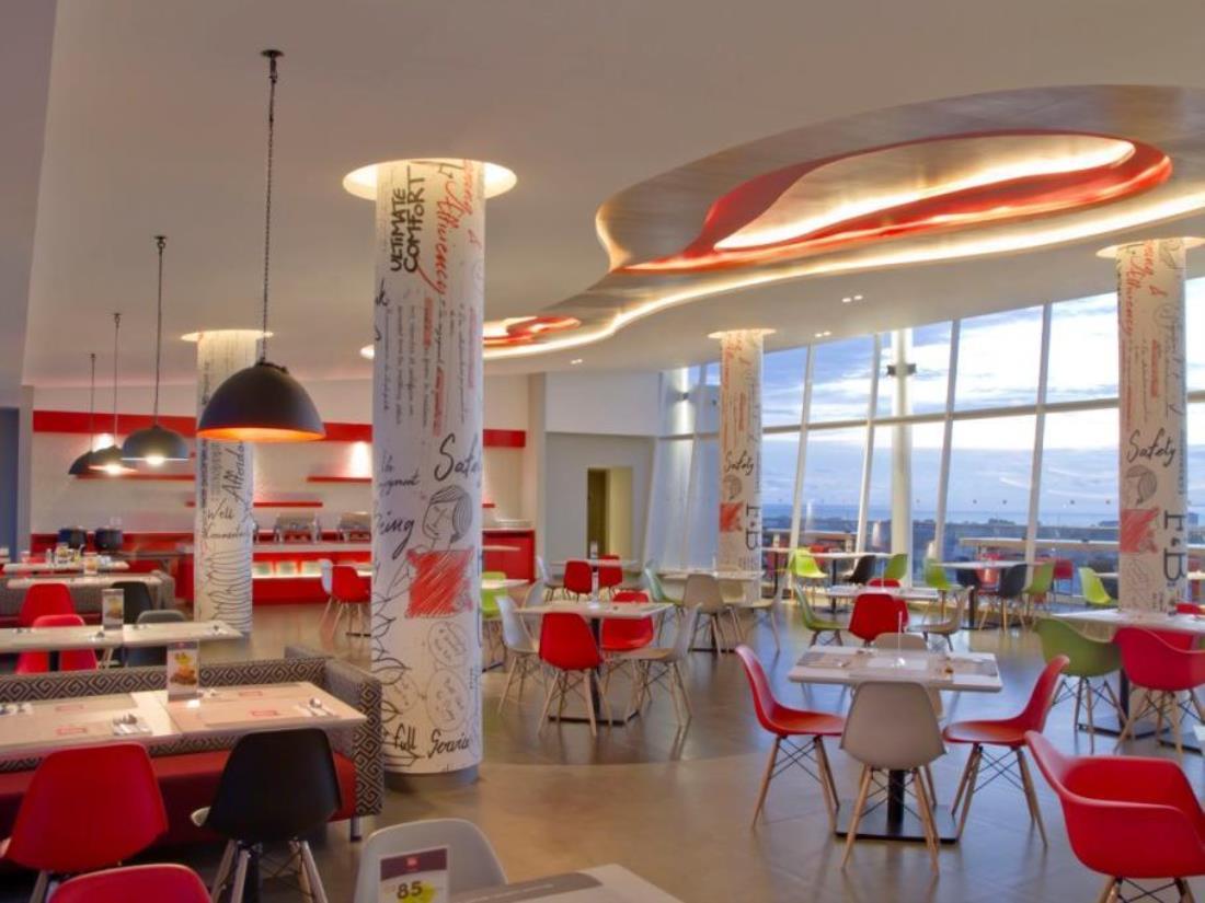 Hotel Ibis Padang Esterno foto