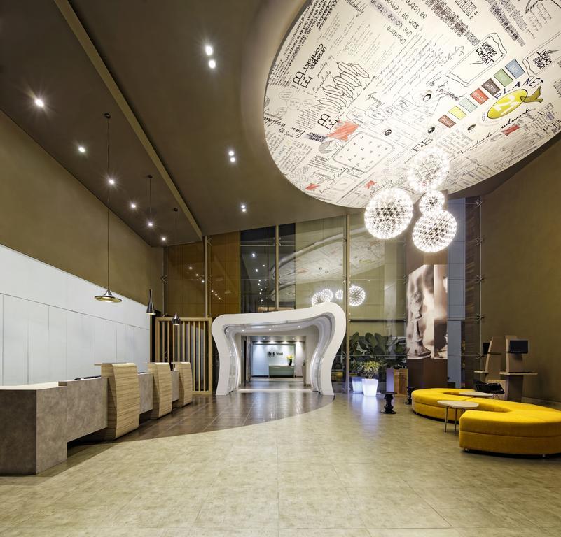 Hotel Ibis Padang Esterno foto